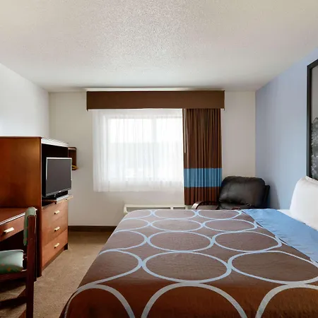 Super 8 By Wyndham Portland/Westbrook Area Hotel Exterior photo