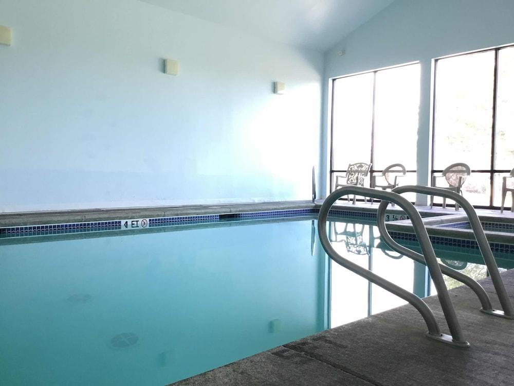 Super 8 By Wyndham Portland/westbrook Area 2* Westbrook